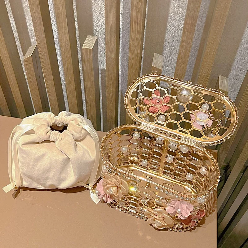 UGALS Retro Metal Embedded Diamond Flower Pearl Bucket Handbag Evening Diamond Water Bucket Crossbody Bag for Young Women