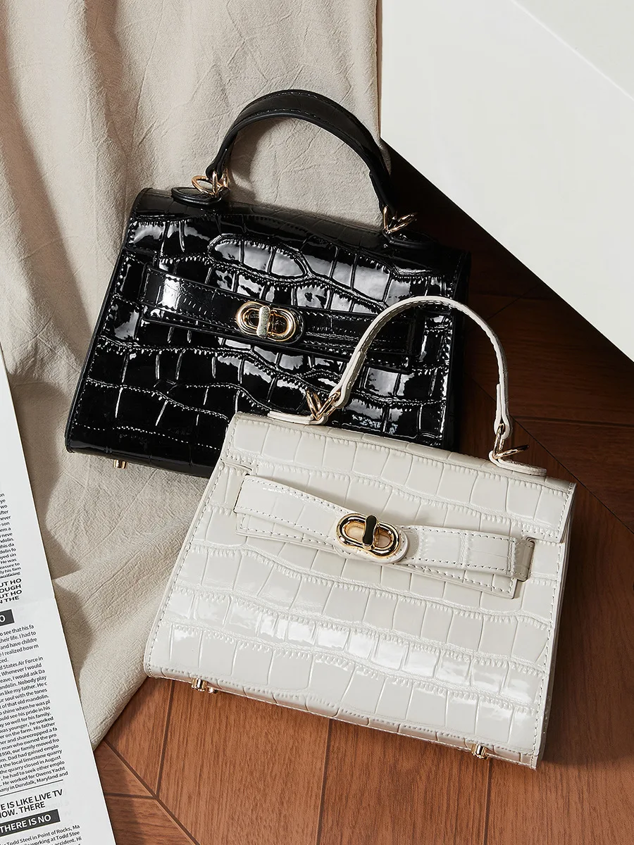 Free First Letter Gold Stamping Genuine Leather Women's Bag 2025 Summer New Commuter Fashion Crocodile Pattern Bag Handbag