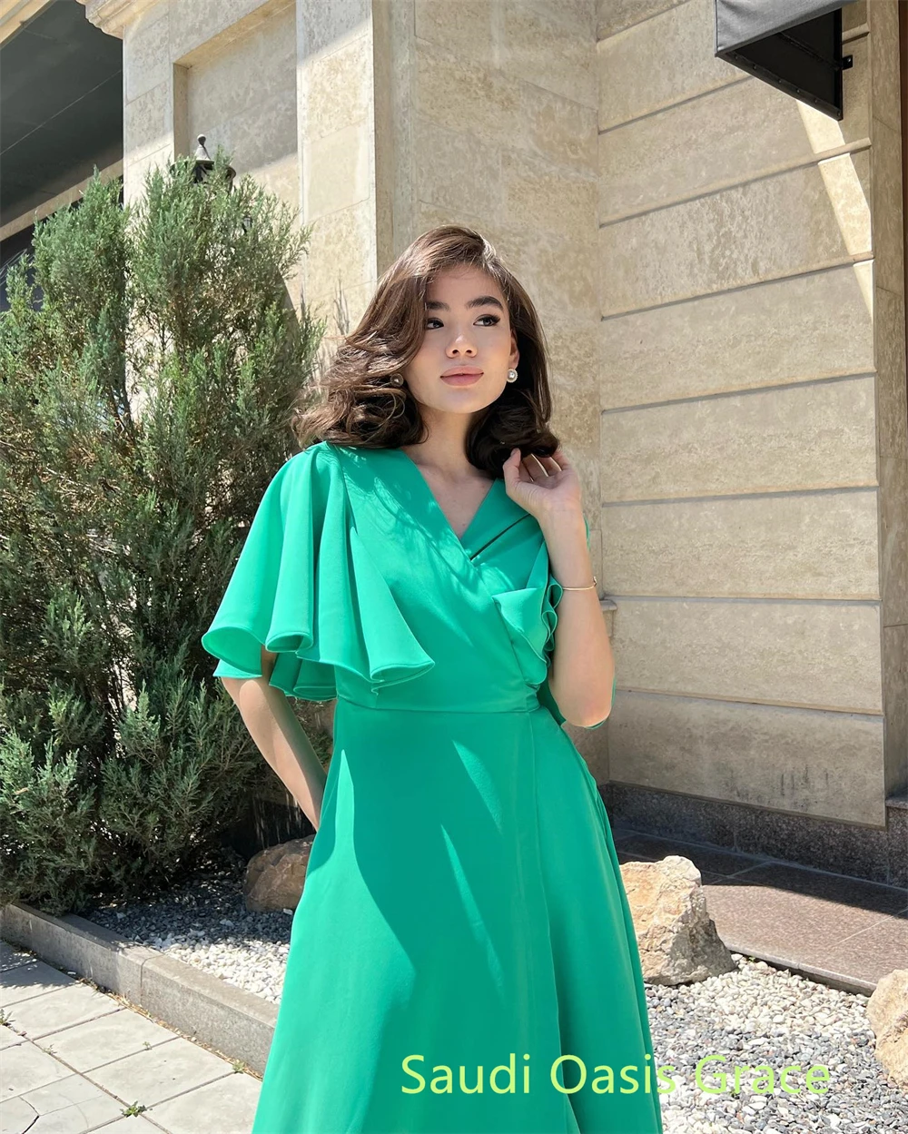 customizedCustomized Simple Green Chiffon Evening Dress Classic V-Neck Short Sleeves Homecoming Dresses Fashion Special Occasion