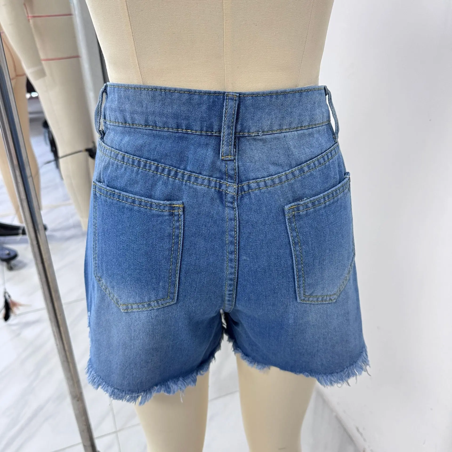 여성 찢어진 데님 반바지 하이웨이스트 스트레치 접힌 밑단 숏진