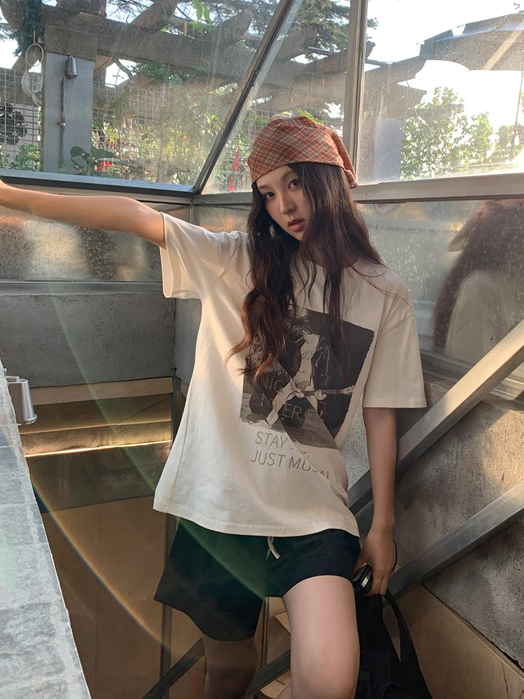 

Ретро-футболка в гонконгском стиле с круглым вырезом и коротким рукавом, женская, летняя, новая, свободного кроя, дышащая, впитывающая пот, с принтом