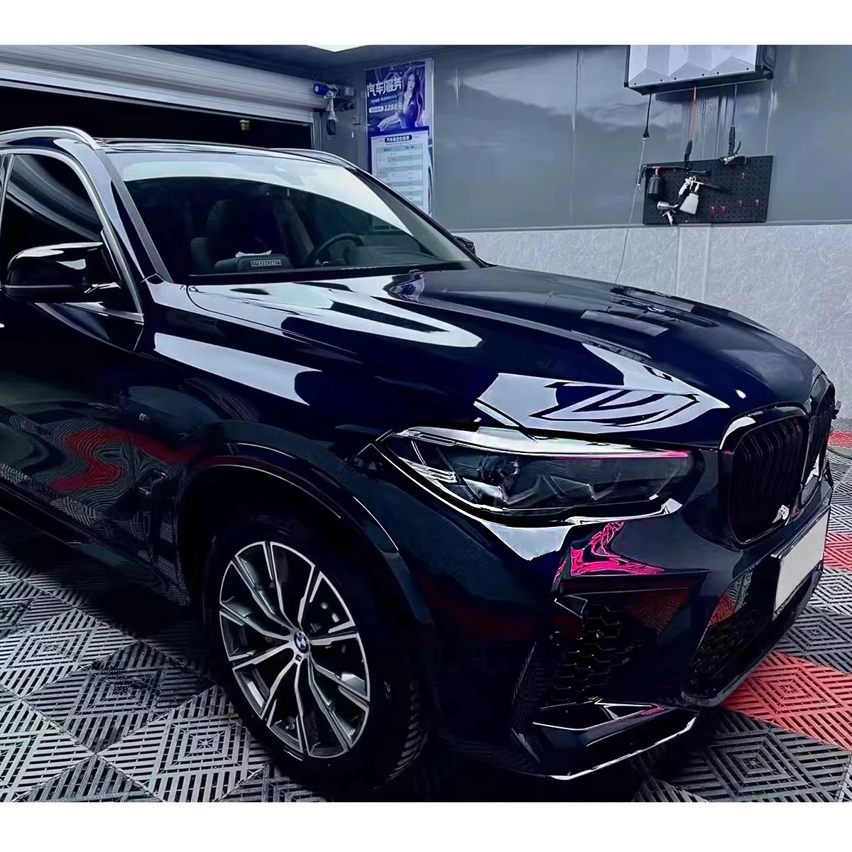 

Комплект обвеса X5M (решетка радиатора, передний и задний бамперы, боковые пороги) для X5 G05 2019-2022