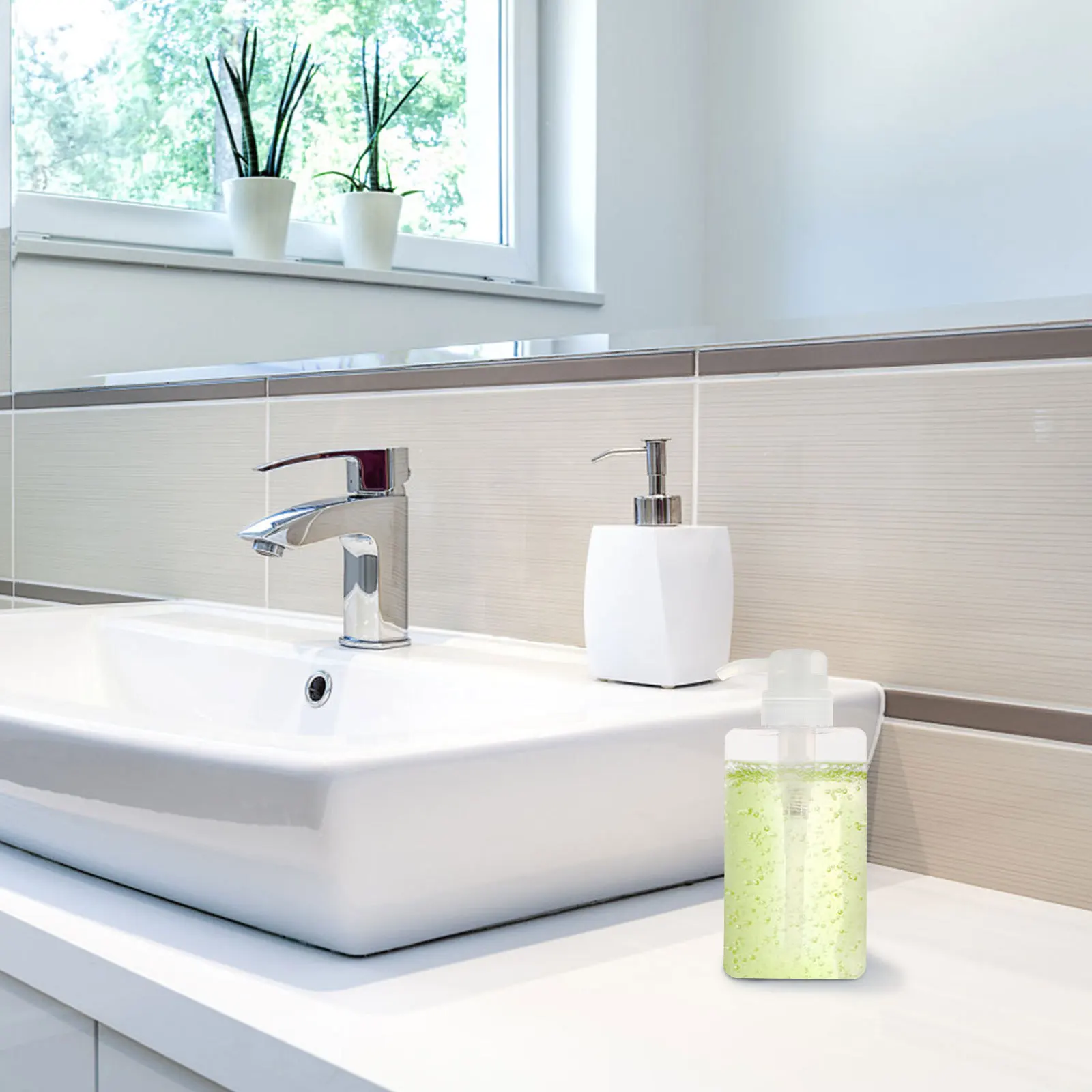 

3Pcs Refillable Shower Gel Bottles Portable Dispenser for Travel Outdoor Activities Toiletries Container Plastic Pump