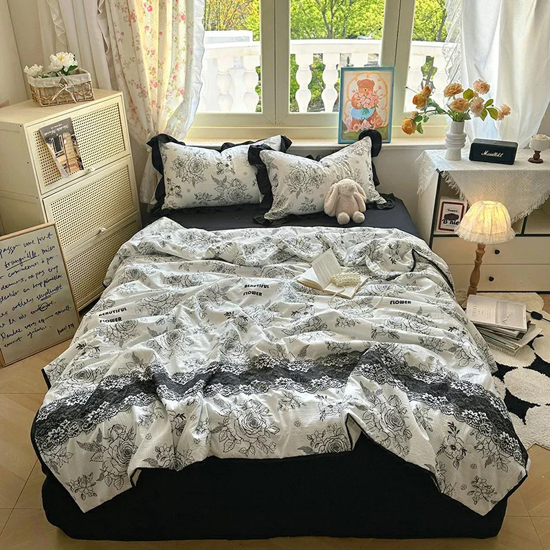 

2025 Light Summer Quilt - Washed Cooling Bedding, Heben Style Black Lace (Printed Decor for Bedroom)