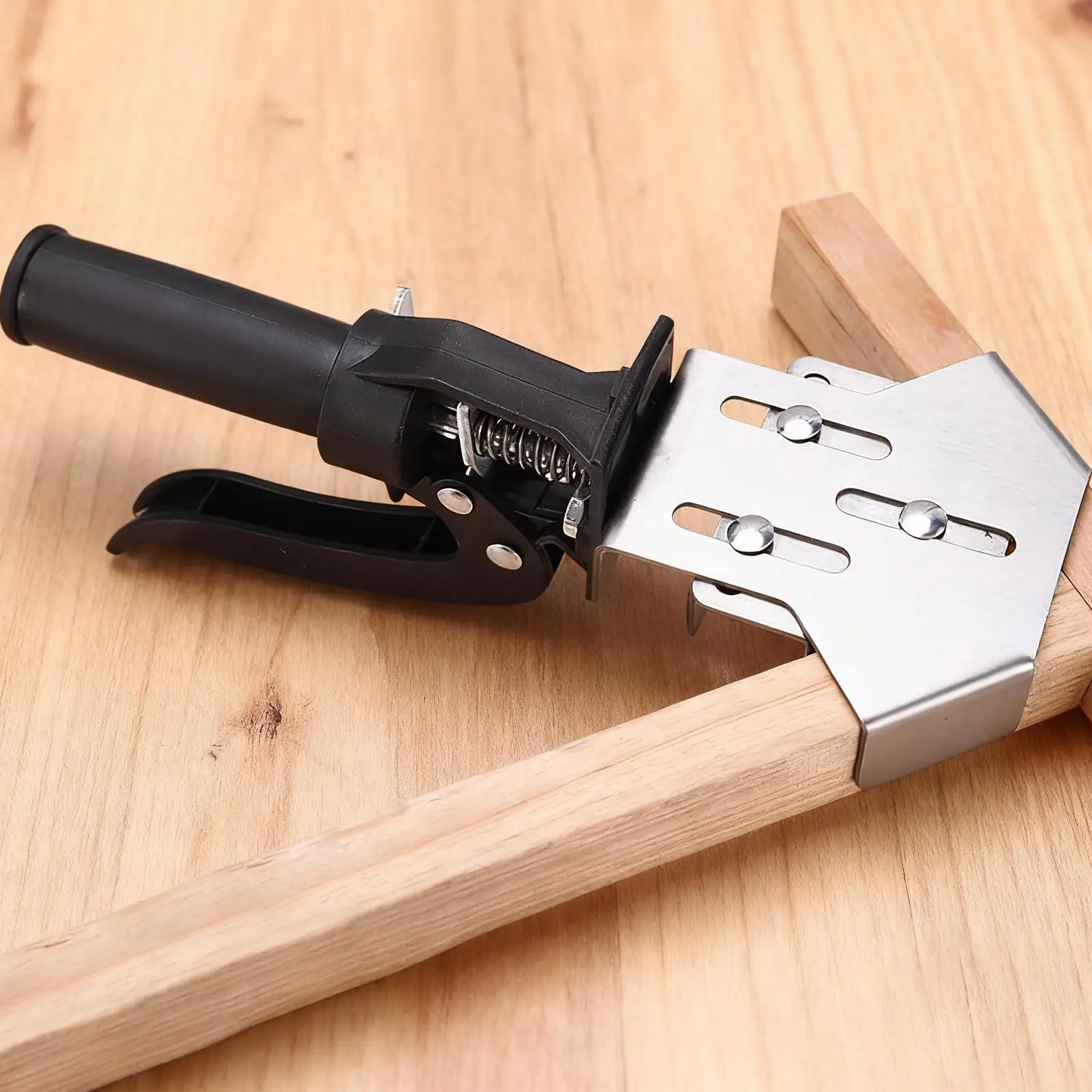 90 Degree Clamp Adjustable Quick Release Tool Non-Slip 90 Degree Right Angle Clamp For Woodworking Carpentry Frame Building