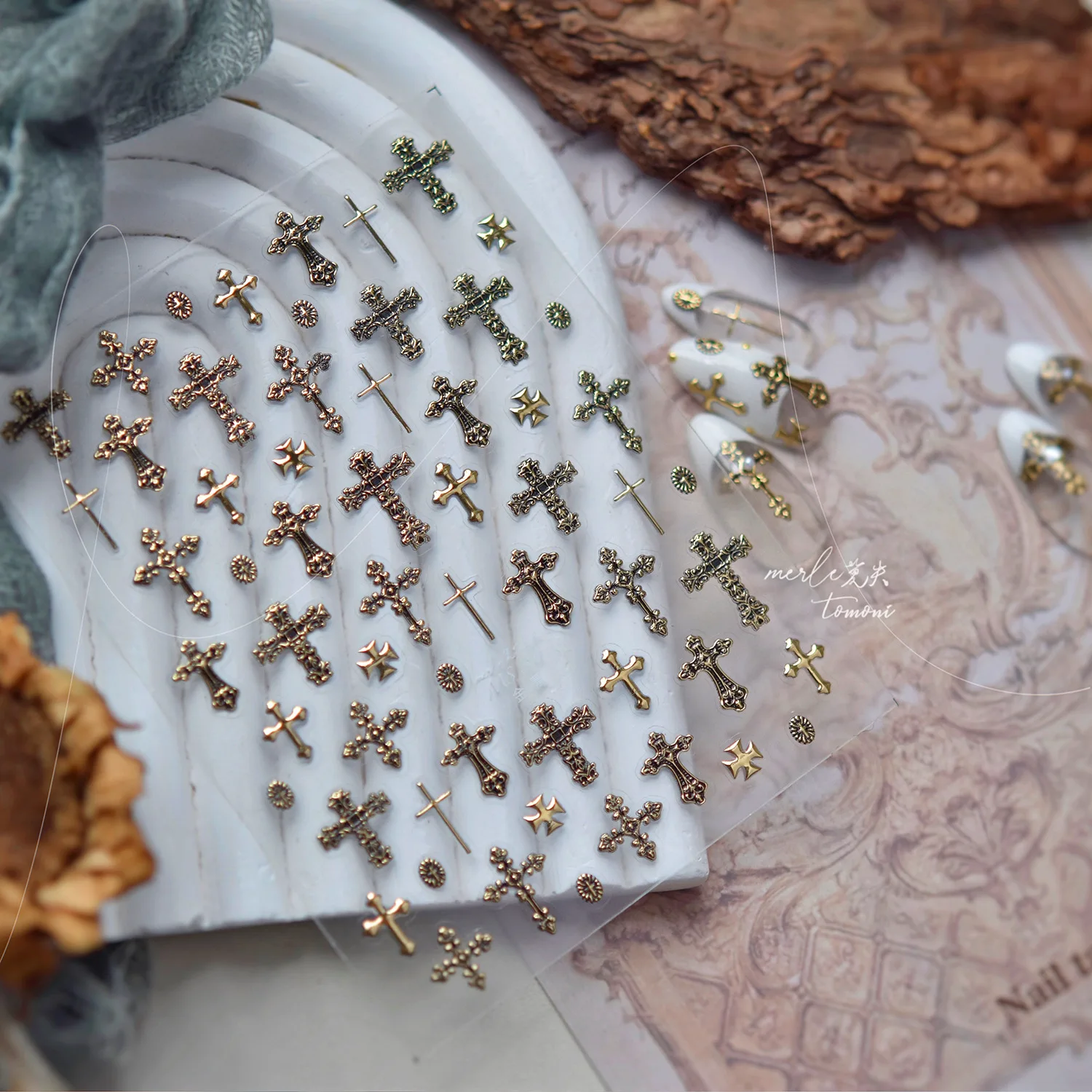 الذهب والفضة معدن مسمار ملصقات الظلام الرجعية الراقية الصليب مسمار الفن اكسسوارات ملصق الظهر الأزرق الأظافر 3D زينة الشارات DIY