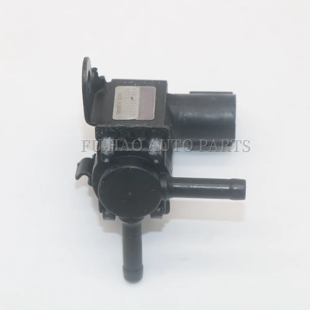 

136200-1230 Vapor Canister Purge Valve for Honda Accord EX LX V6 1995 1996 1997