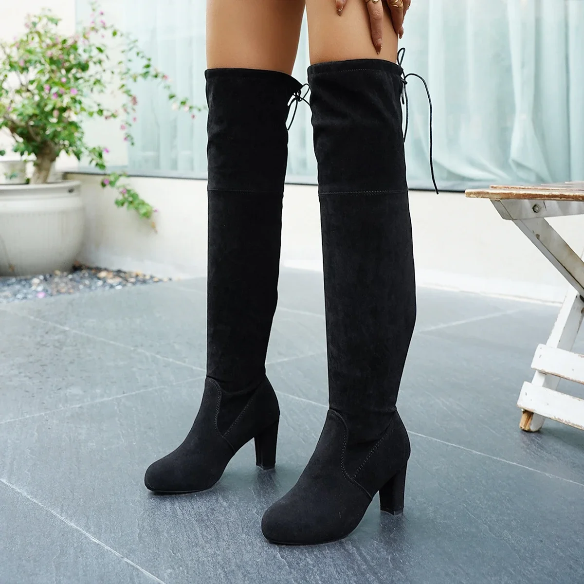 Winterliche europäisch-amerikanische neue Damen-Overknee-Stiefel mit hohem Absatz, rundem Schaft und Schnürung – modische, sexy Stiefel für Nachtclub-Partys und moderne Anlässe – Detail 28
