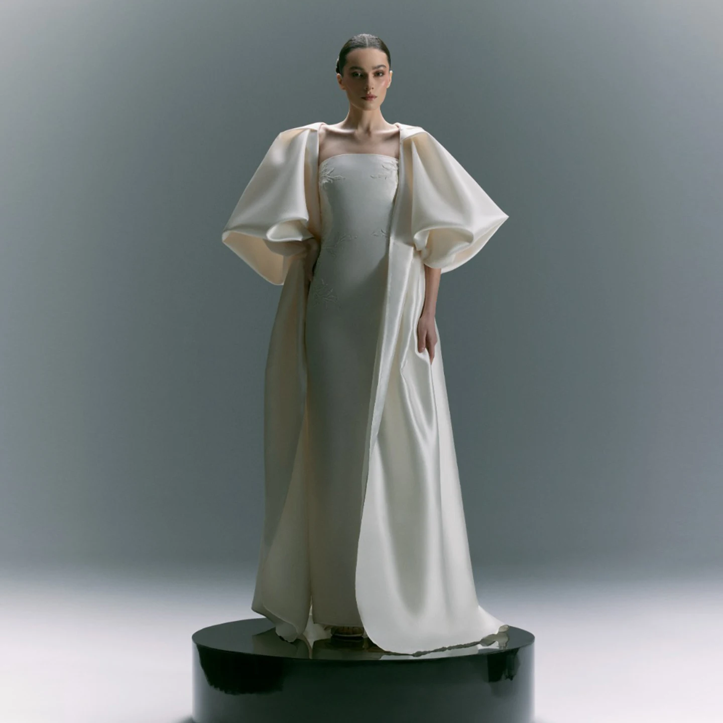 

Атласная свадебная накидка с пышными короткими рукавами для женщин, съемная длинная свадебная шаль в пол, элегантные свадебные аксессуары TSWD974