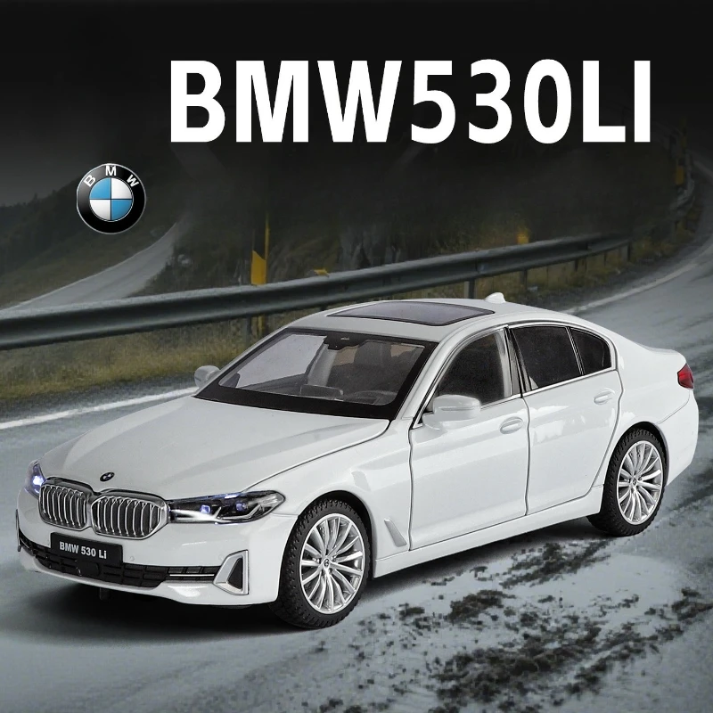 محاكاة 1:24 BMW 530Li سبيكة سيارة نموذج الصوت والضوء لعبة التراجع سيارة الأطفال الصبي هدية جمع سيارة مصغرة