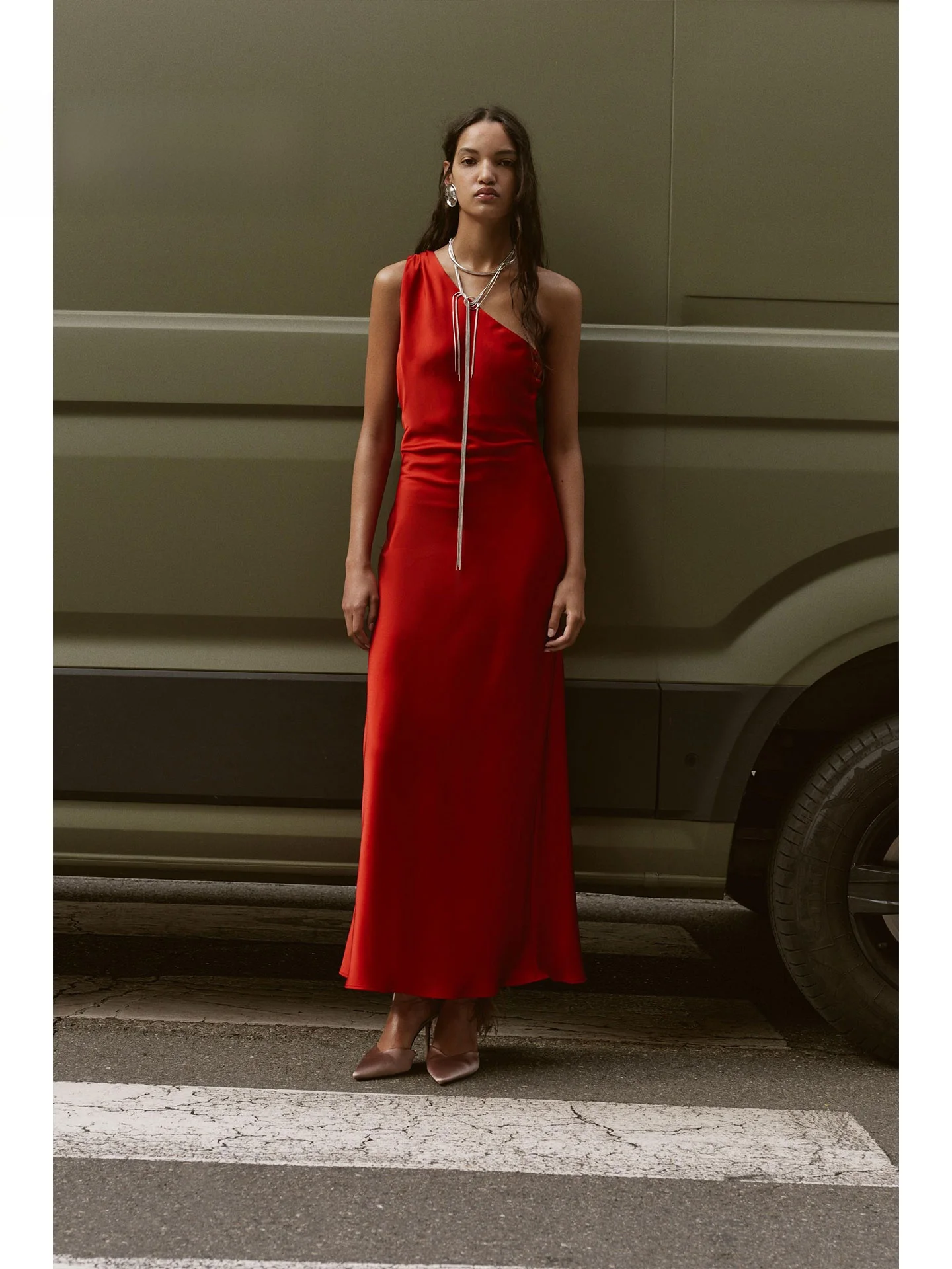 ZAPRHA مثير بال غير متناظرة مادة الحرير الساتان ميدي الدكتور عادية Sle Svel عالية الخصر الخريف وصول جديد