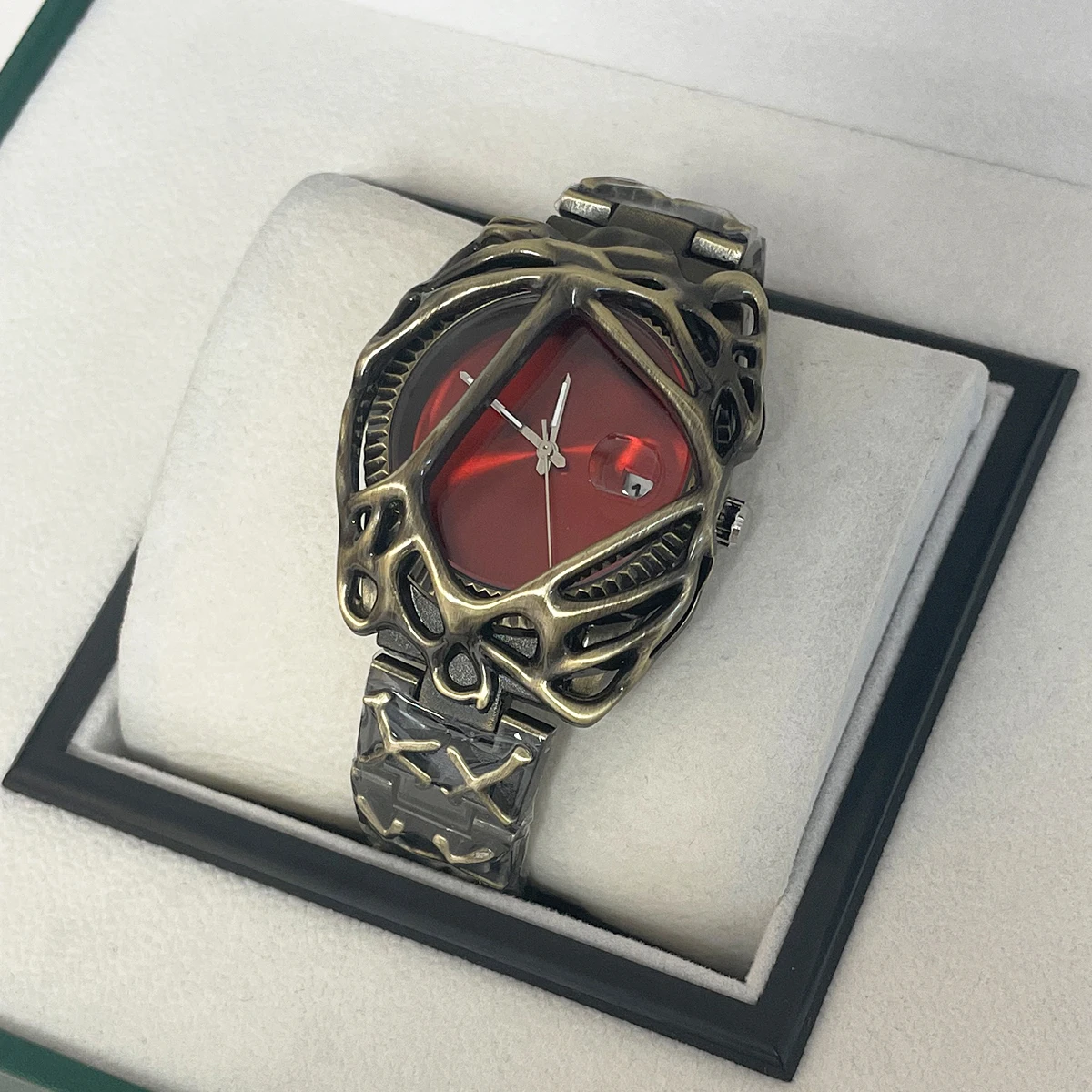 Cool Y2K Watch for Men Alien Spider Web Alabaster Watches Waterproof Quartz Wristwatches Date Relogio Masculino Drop Shipping