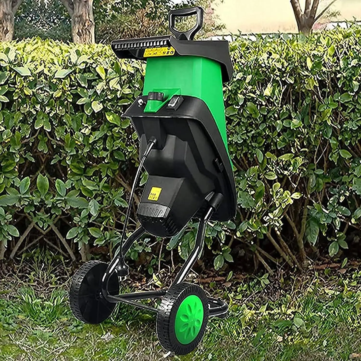 Garden Tree Branch Crusher Machine, Garden Branch Chipper, 2400W Electric Wood Chipper with 50L Collection Bag