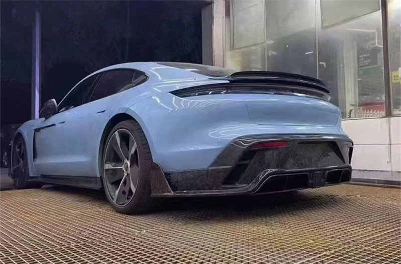 ポルシェタイカン 2019 2020 2021 2022 ReaI カーボンファイバーバンパーリアリップスポイラーキット