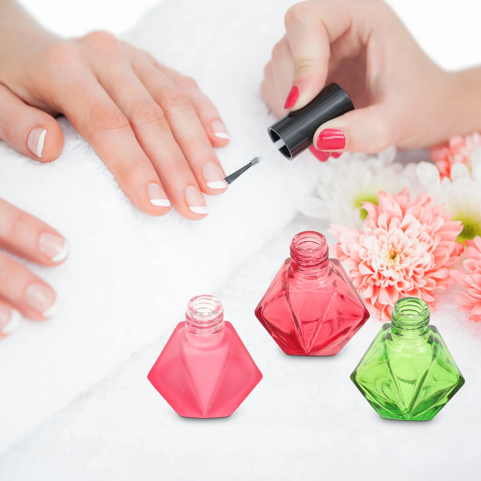 

4Pcs Glass Nail Polish Bottles Delicate Refillable Small Empty Gel Polish Bottles Portable for Nail Art Salon Use