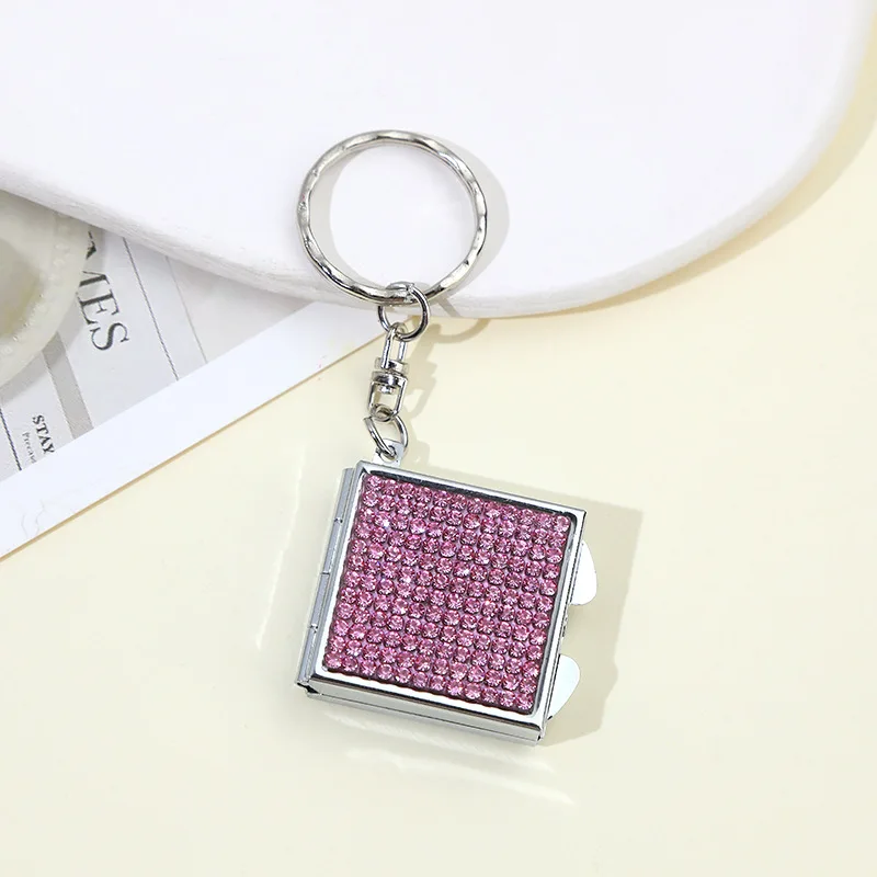 1pcs Glitter Diamond Mini Makeup Mirror Keychain Multi Functional Makeup Mirror Keychain Pendant Wedding Favors for Guests