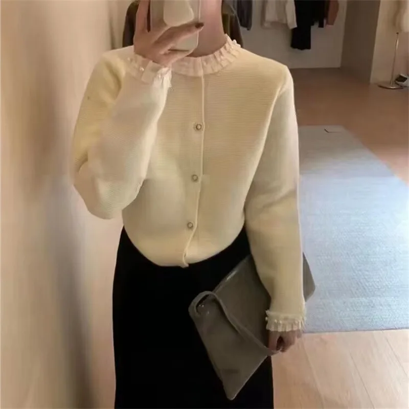 Women's New Autumn Korean Version of Wooden Ear Edge Nailed Beaded Cardigan Sweater, Fashion Loose Gentle Wind Knit Sweater Coat