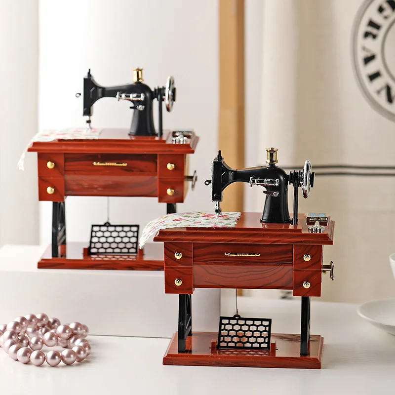 1pcs Mini Sewing Machine Music Box, Music Model Box, Plastic Decorat , Small Gifts for Couple and Friend for Kids Decoration