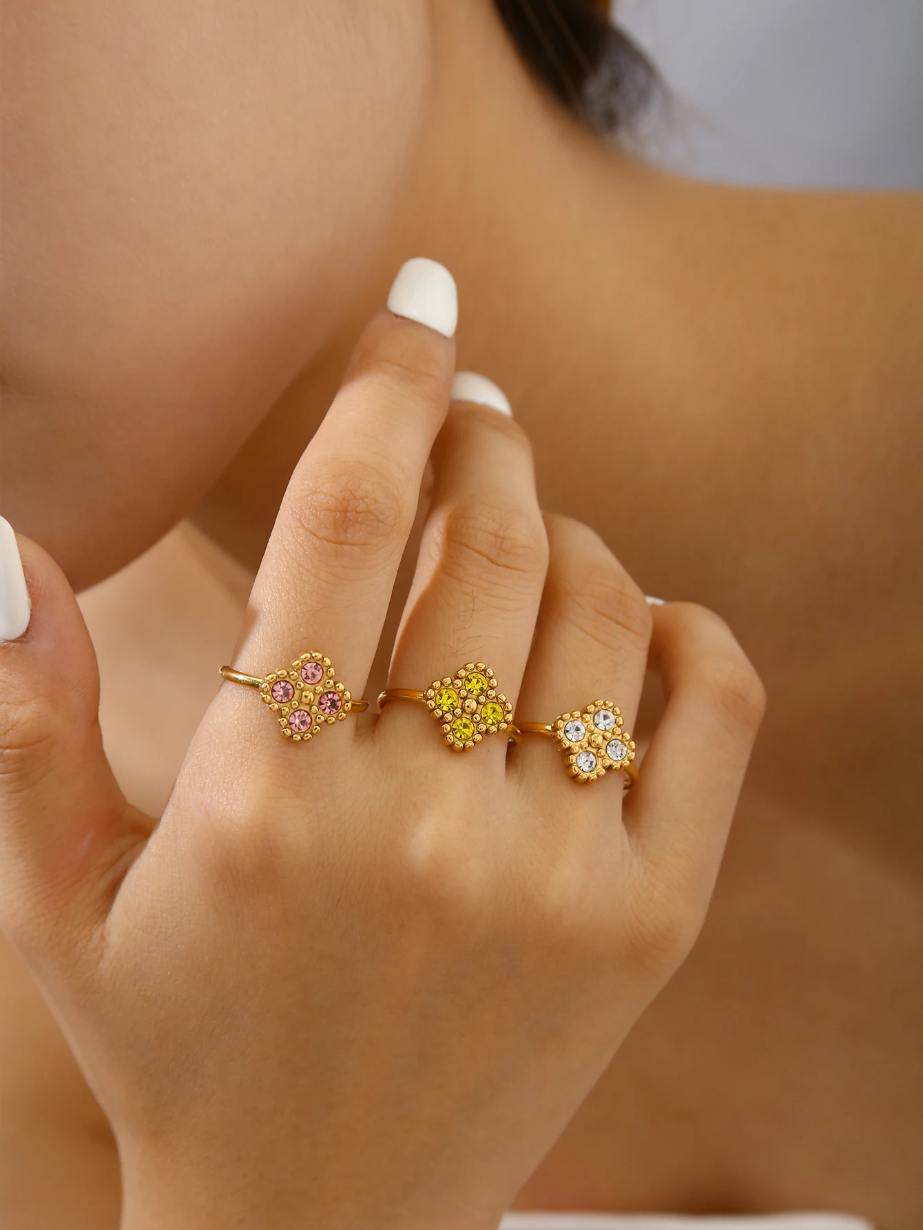 1 قطعة متخصصة شخصية الدوبامين مائة الفولاذ المقاوم للصدأ 18K مطلية بالذهب الملونة الماس البرسيم الدائري للنساء