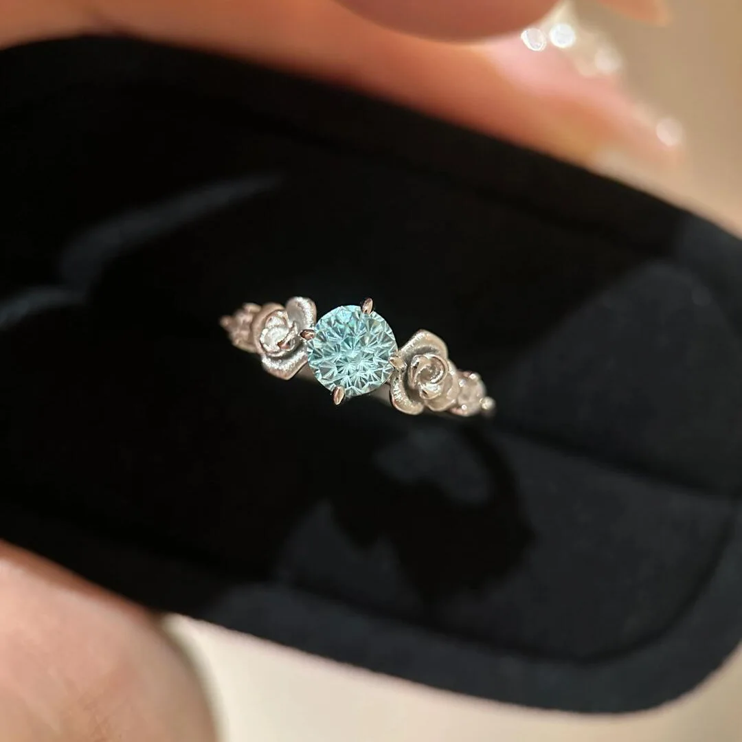 

Exquisite three-dimensional rose light luxury inlaid synthetic zircon stone camellia women's ring