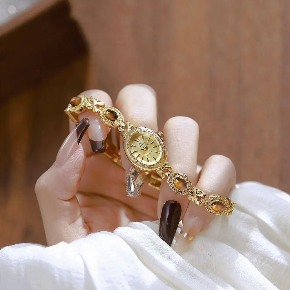 

Trendy Elegant Women's Bracelet Watch Exquisite Melard Color Quartz Wristwatch Simple Retro Ladies Business Watches Daily Use