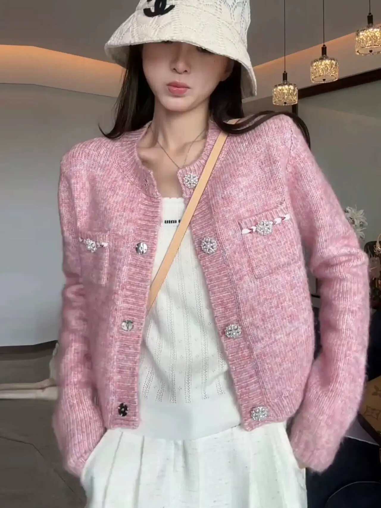 

Autumn Winter Clothing Fashion Rhinestone Button Sweater Women O-neck Long Sleeve Sueter Mujer Vintage Knitted Cardigan Top C324