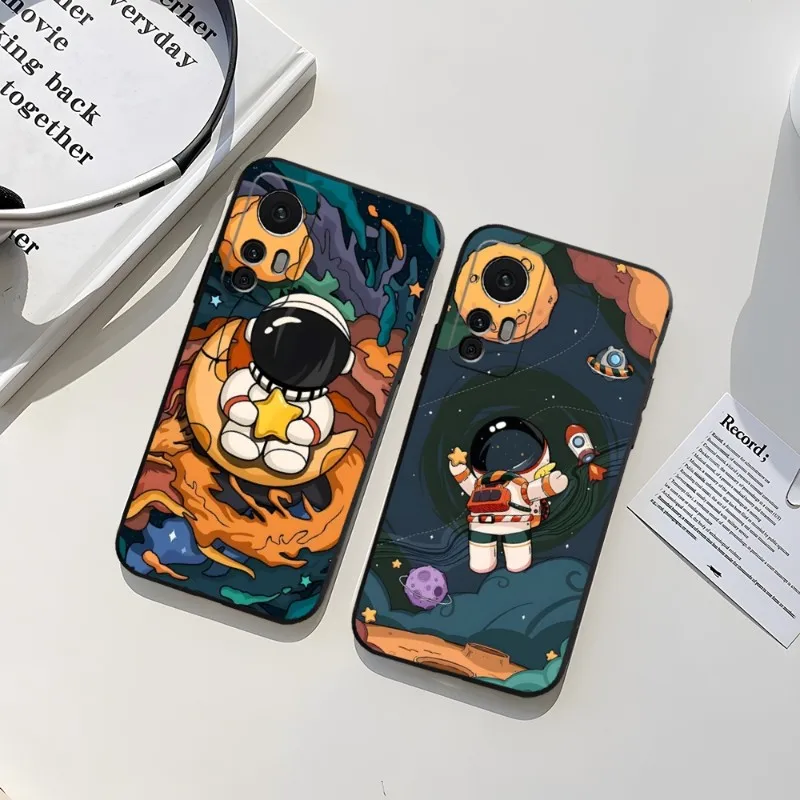 Star Astronaut Cute Phone Case For Xiaomi 11 13 12 10T 9 T Pro Pro Lite Ulltra X MIX4 CIVI Funda Black Coque