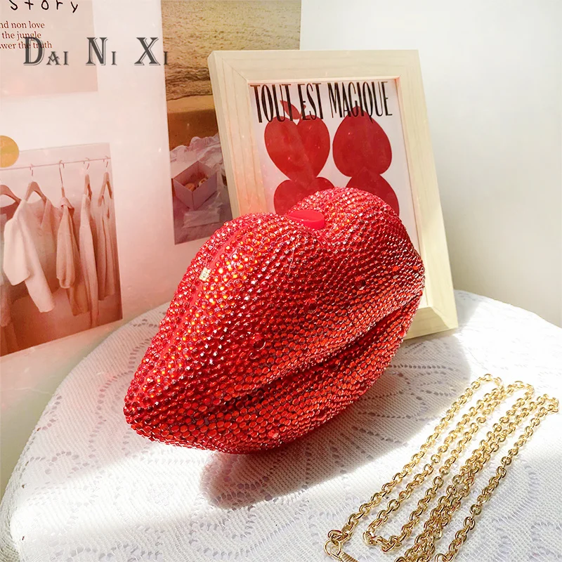 Dai Ni Xi Female Luxury Red Sexy Full Diamond Lips Shape Crystal Evening Bags Woman Clutches Wedding Evening Purse For Ladies