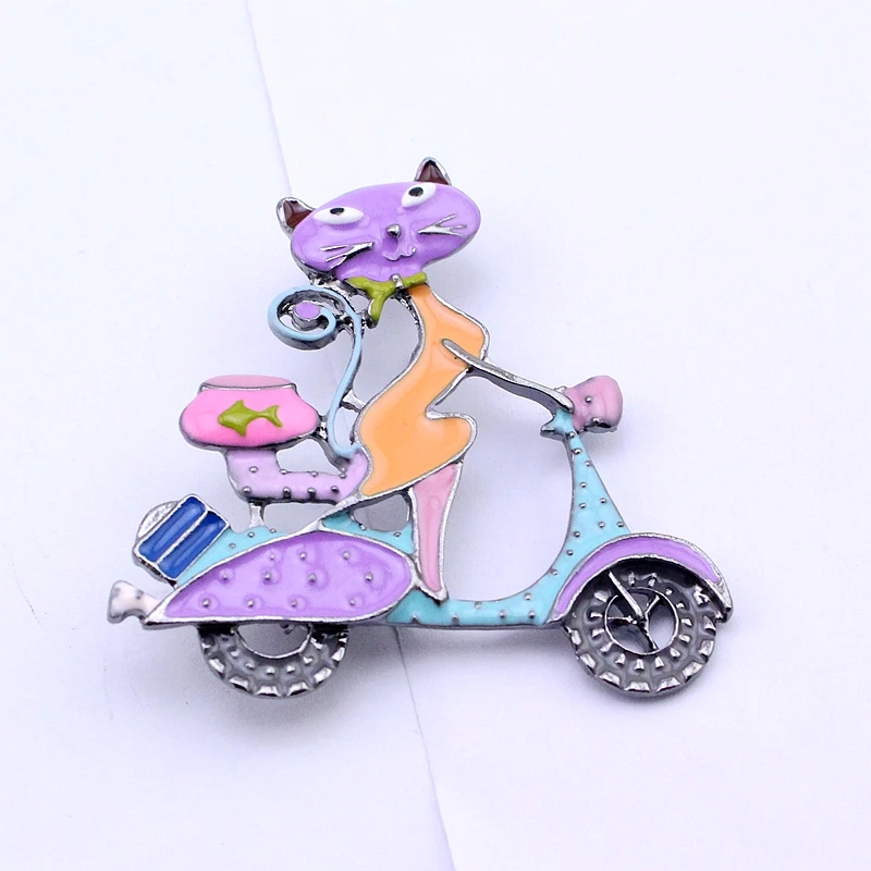 Vintage Dog Riding Bicycle Brooch Rhinestone Antique Metal Animal Pin Cute Retro Costume Jewelry for Coat Blazer Scarf Unique