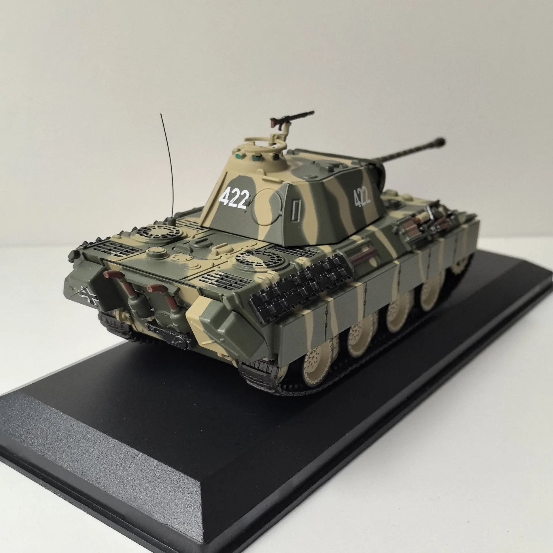 다이캐스트 IXO 1/43 스케일 탱크 모델 장식품 1944 422 차체 합금 액세서리 플라스틱 합금 자동차 모델 수집용 장난감 선물