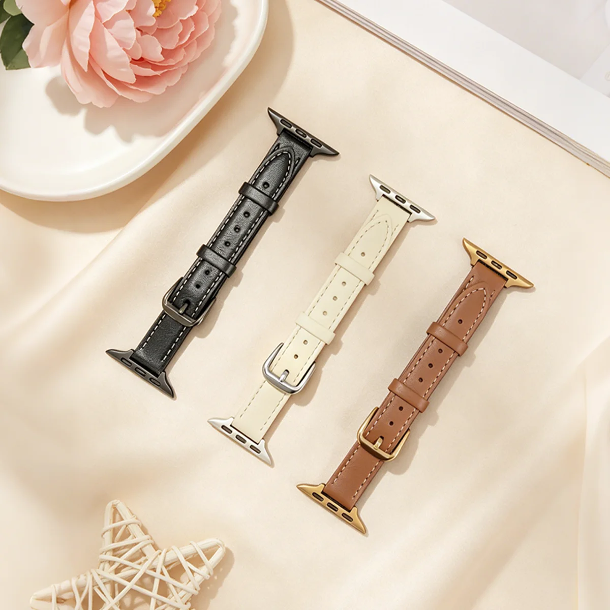 Skórzany pasek do Apple Watch, model „Leather Loop”, dla kobiet, pasuje do modeli Ultra/Series 12/11/10/9/8/7/6/5/4/3/2/1 SE, rozmiary: 38 mm, 40 mm, 41 mm, 42 mm, 44 mm, 45 mm, 46 mm, 49 mm. — zdjęcie produktu 3