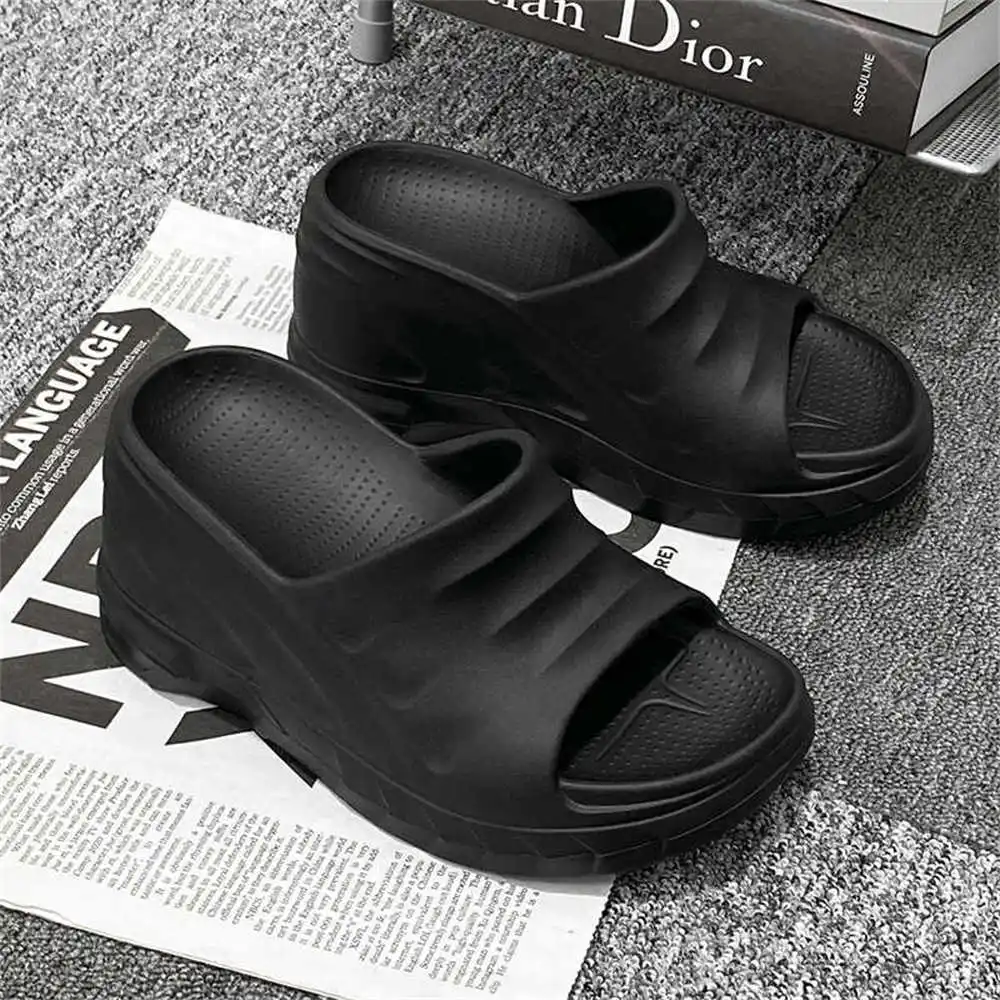 

34-40 Massaging Non Slip Beach Sandals Woman Water Slippers Sports Shoes Sneakers Shoos College Tensi Resell New Season