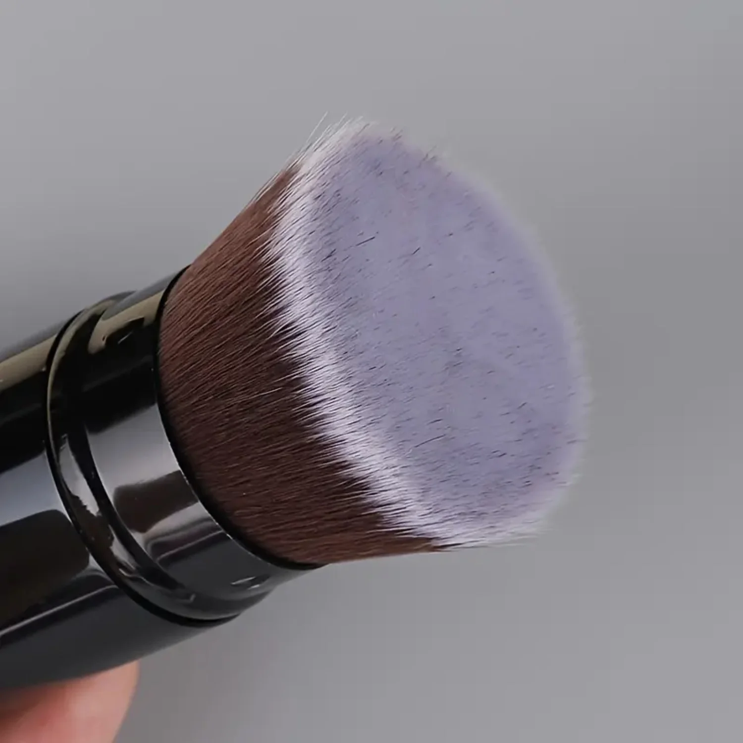 Pennello Kabuki retrattile per trucco fondotinta angolato - Pennello per fard abbronzante portatile da viaggio con parte superiore piatta