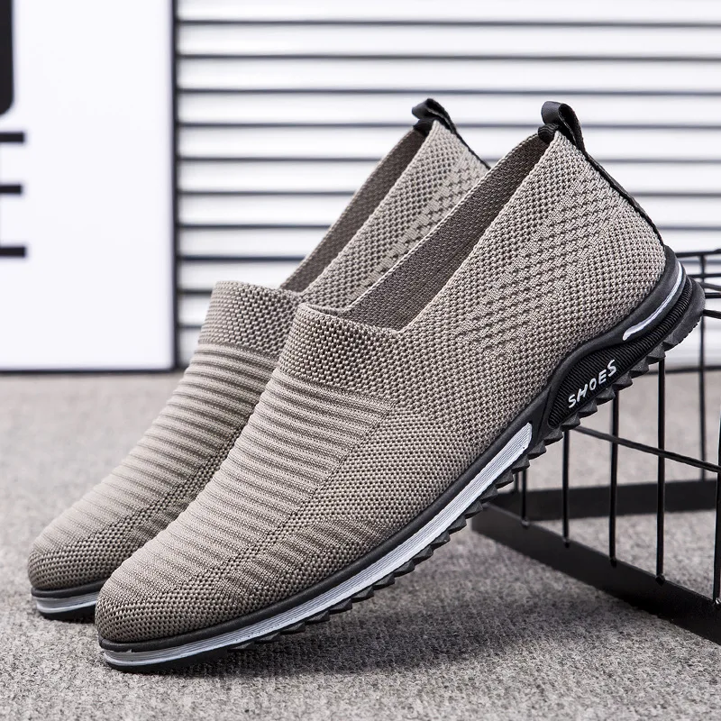 Outdoor Sports Shoes for Men Breathable Solid Color Flats Shoes Fashion Running Male Sneakers Casual Mesh Slip-on Man Loafers