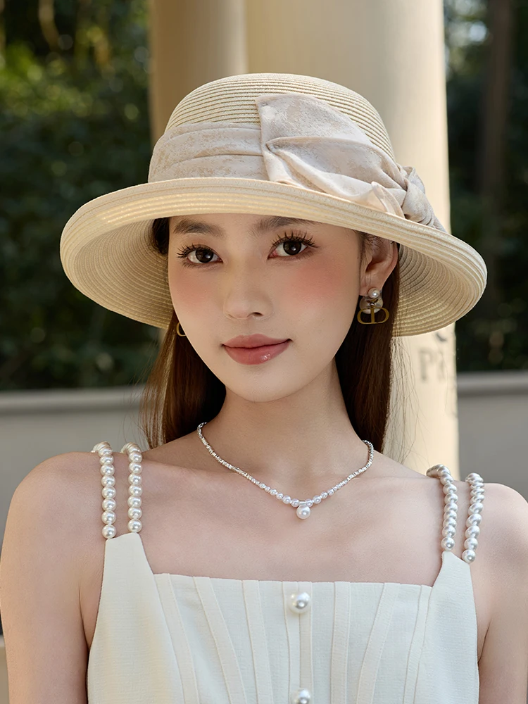 エレガントな2025年新作バタフライノットラウンドトップストローハットビーチ旅行用女性用帽子バケーション日よけ帽子サンシェード