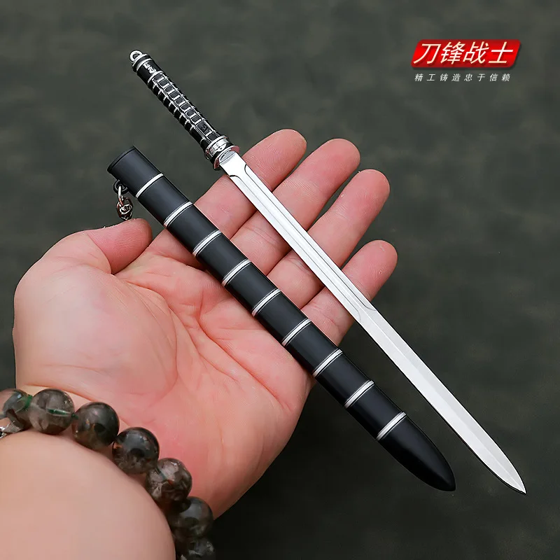 Modèle d'armes périphériques de jeu d'anime de lame: épée du roi fantôme 22cm, accessoire tout en métal et ornement de couteau, ouvre-lettre non coupé