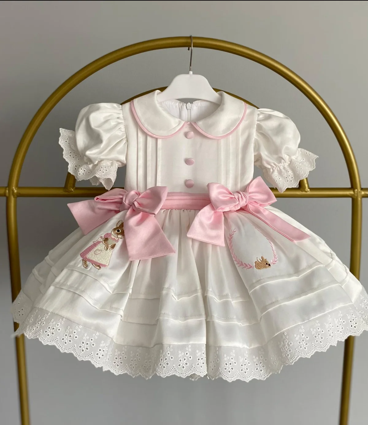 

Summer Girl Sweet Rabbit Embroidered Pink Bow White Puffy Dress for Casual Party Birthday Wedding Photography B607
