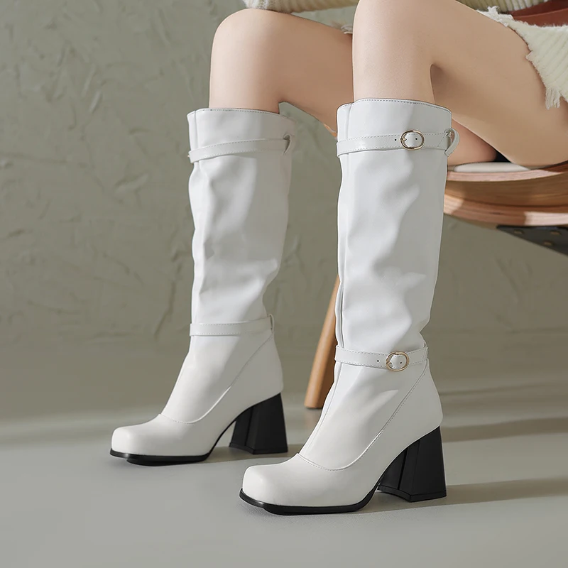 

Двухрядная маленькая игольная пряжка с квадратным носком, ультравысокий конический толстый каблук, сапоги без шнуровки до колена с плюшевой подкладкой, мягкий материал из искусственной кожи