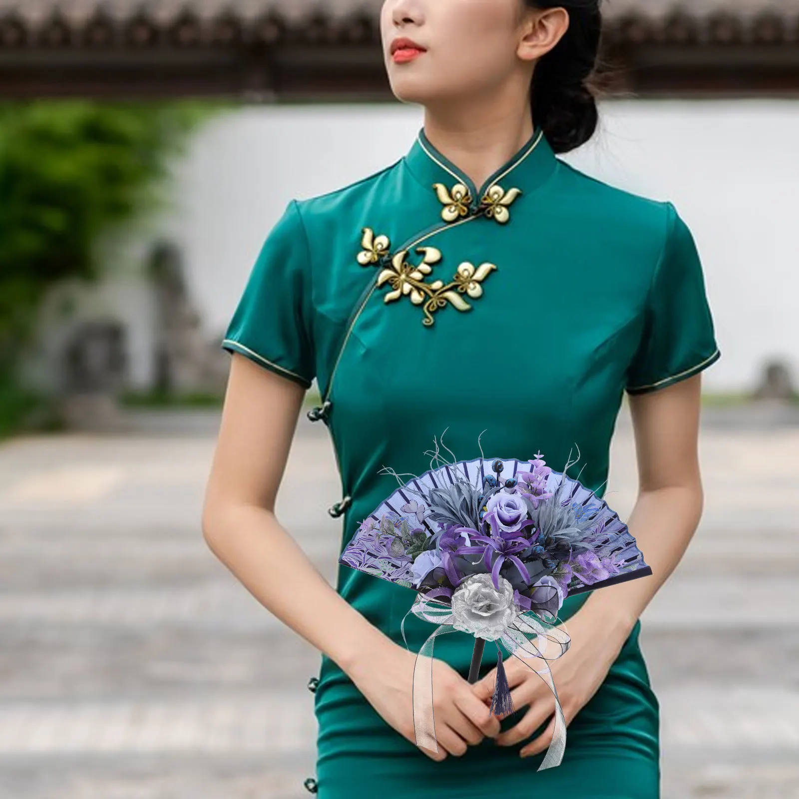 

Chinese Bride Wedding Fan Bouquet Artificial Flower Bridal Holding Bouquet Reusable Wedding Ceremony Decoration