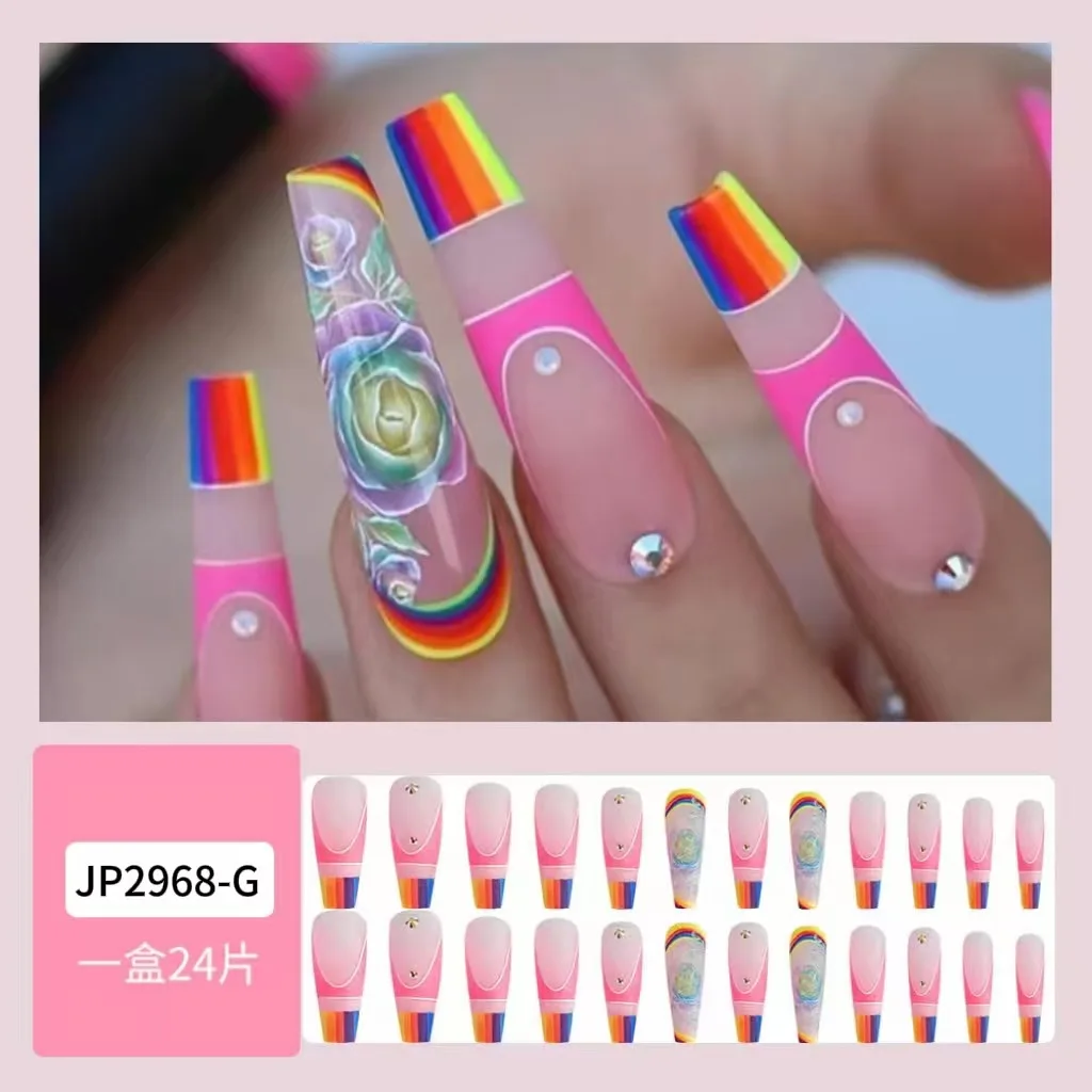 24 peças de unhas de pressão com listras arco-íris com detalhes florais rosa e strass em pontas, formato de caixão longo, tamanhos variados