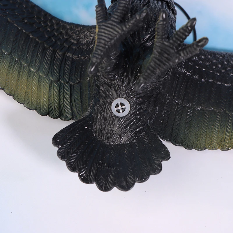 1 Stück Outdoor-Adlerfigur, hängende Vogelabwehr, Kunststoff-Adlerornament, lebensechte fliegende Vogel-Falke-Lockvogel-Garten-Vogelscheuche – Detail 19