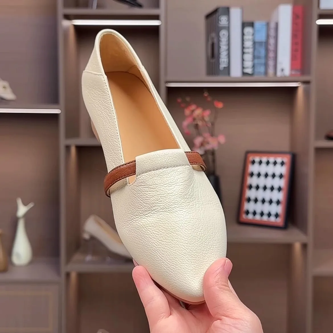 Zapatos de tacón grueso de suela blanda para mujer, Calzado cómodo de lujo con cabeza de mango de color a juego, novedad de 2024