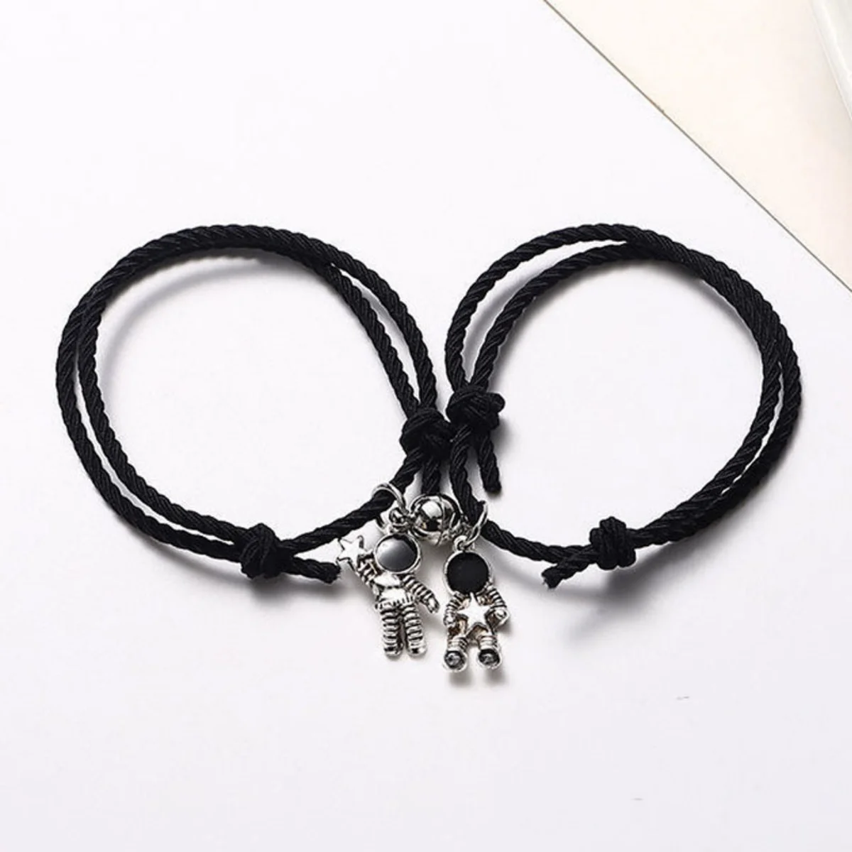 2Pcs/Set Magnetic Attract Astronaut Couple Bracelets For Women Men Romantic Hugging Star Spaceman Black Rope Bangle Jewelry Gift