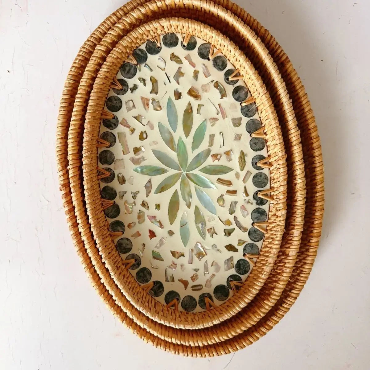 Rattan fruit tray fruit basket hand-woven shell tray home living room snack desktop storage oval
