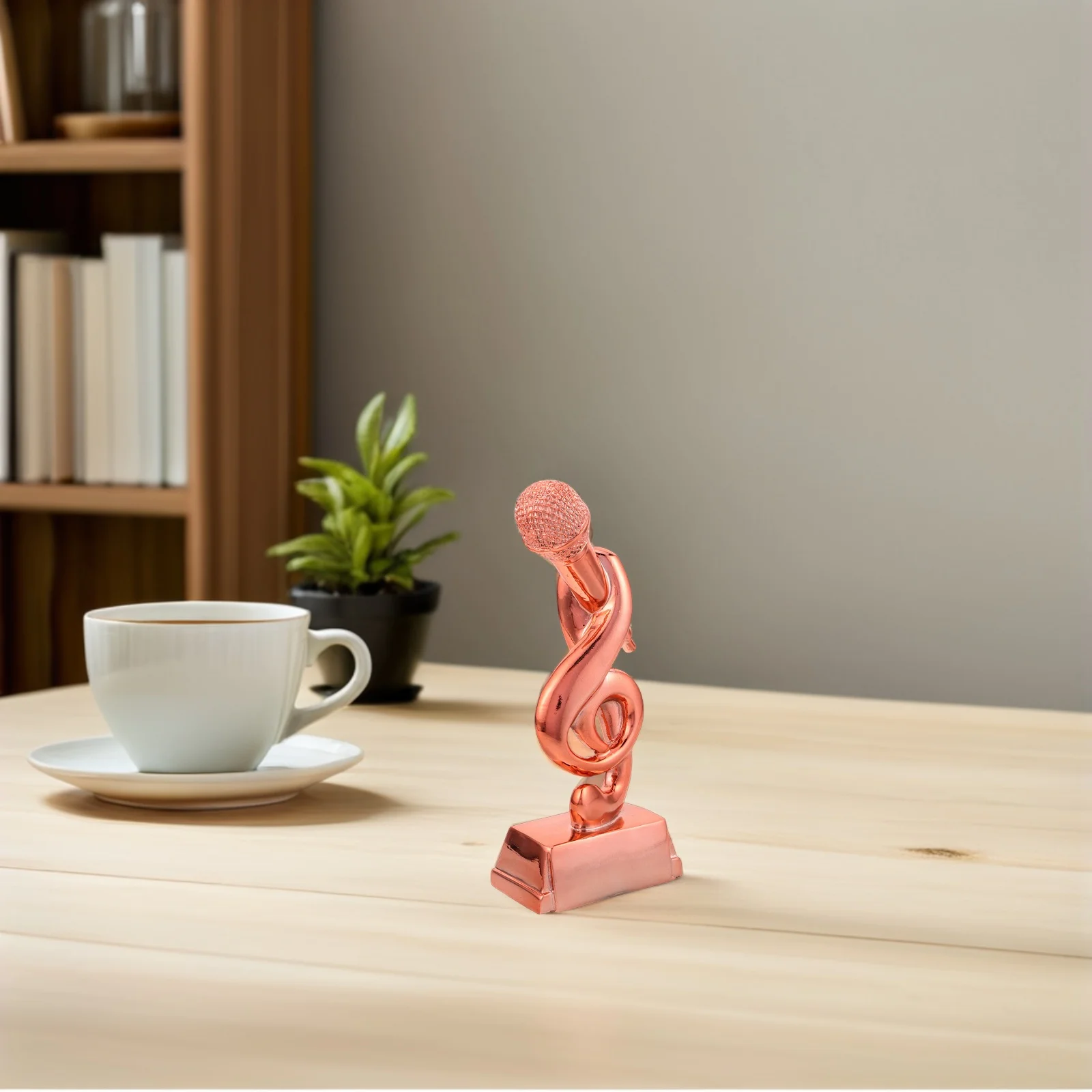 

Microphone Trophy Award Resin Sculpture Music Theme Decorative Desktop Kids Prize Speech Competition Party Decoration