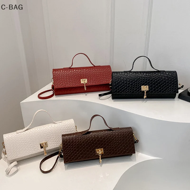 

Evening Occasion Burgundy Wallet, Vintage Styled Artificial Leather Woven Flip Clutch, Ideal for Women's Parties and Weddings.