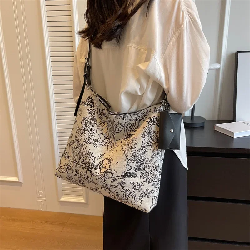 South Korea\'s Same Mori Simple Floral Bag Romantic Fresh Small Flower Canvas  Oblique Span Large-capacity Shoulder Bag Women