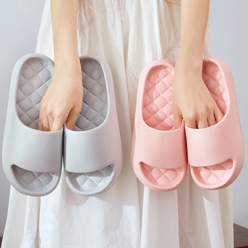 Women Home Bath Slippers EVA Summer Indoor Thick Platform Soft Sole Slipper Bathroom Couple Non Slip Beach Flip Flops Men Slides