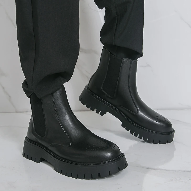 Botas de otoño e invierno para hombre, estilo de diseñador de lujo, ocio y moda, fiesta, zapatos de suela gruesa a la moda para exteriores, 38-46, nuevo