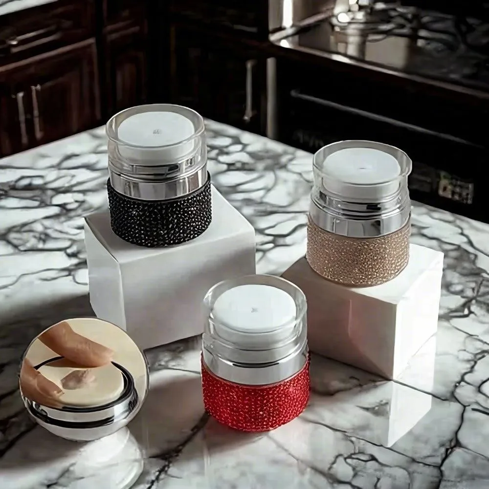 

15ml Cosmetic Cream Bottle Luxury Rhinestone Empty Jar Cream Lotion Jar Refillable Vacuum Pump Face Cream Dispenser Travel